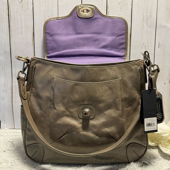 HP💕 Hayden Harnett Turnlocks Hobo - Picture 11 of 12